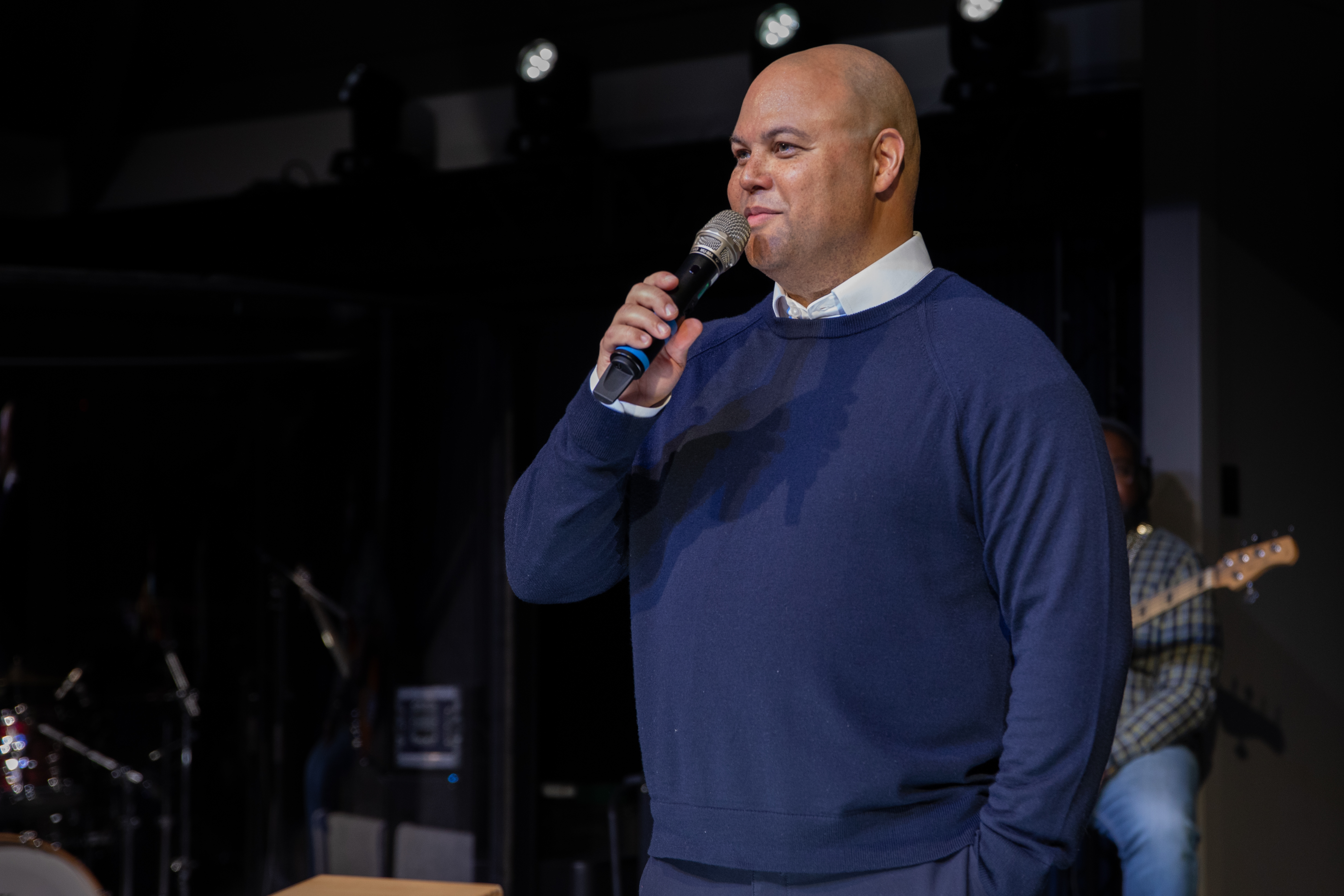 Pastor Benjamin Robinson preaching at Lineage Church